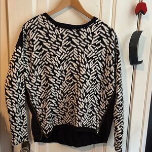 Forever 21 Monochrome Knit Sweater